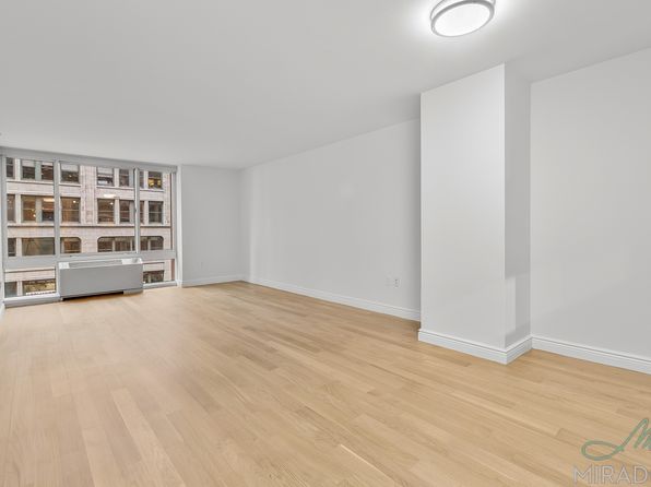 60 W 23rd St APT 701