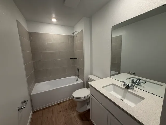 4389 Vibernum Ave — Photo 23