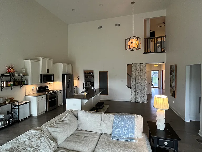 121 Aeropointe Ln #121 — Photo 7