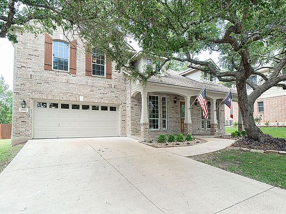 2nd image of 2405 Melville Ln