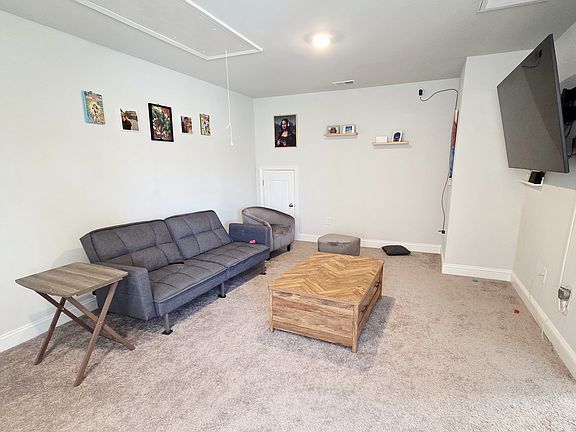 3rd image of 2066 Ainsley Dr