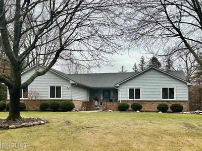 10696 Parker Ct, South Lyon, MI, 48178