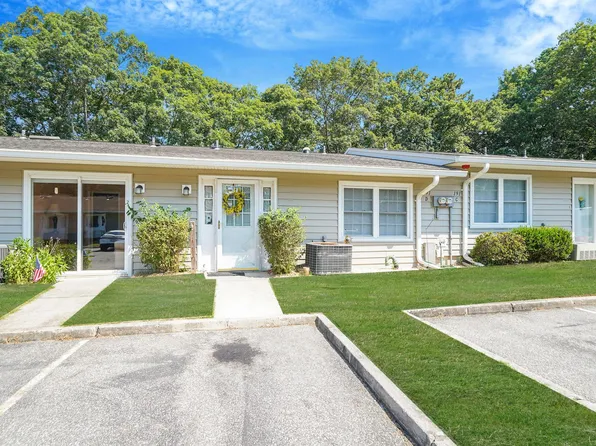 191 Ventry Court #D, Ridge, NY 11961