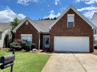 820 Medora Dr, Greer, SC 29650