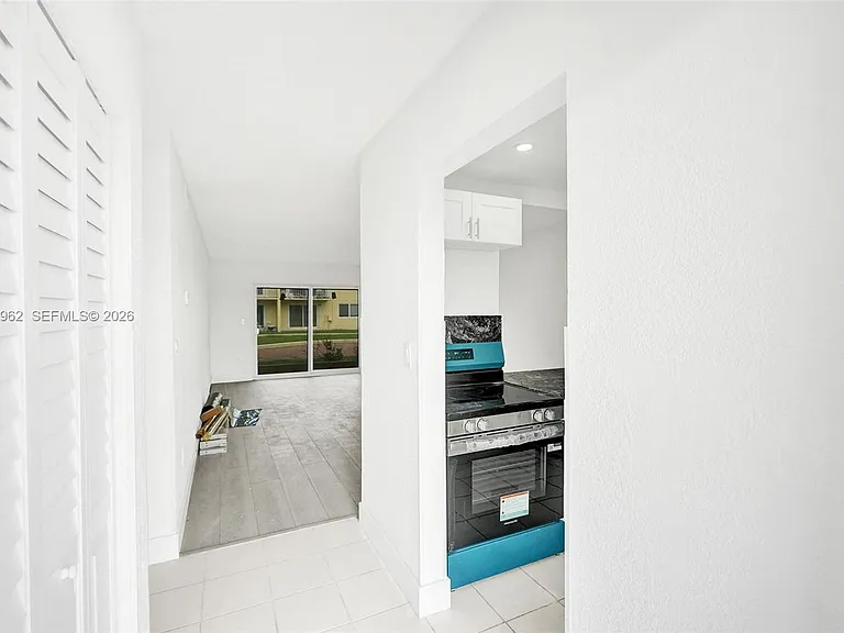 505 NW 177th St #112 — Photo 30