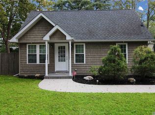 37 Hackensack Rd, Mastic Beach, NY 11951