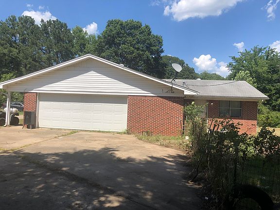 3rd image of 3005 W Main St
