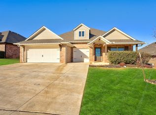 3733 Standing Rock Ave, Edmond, OK 73012