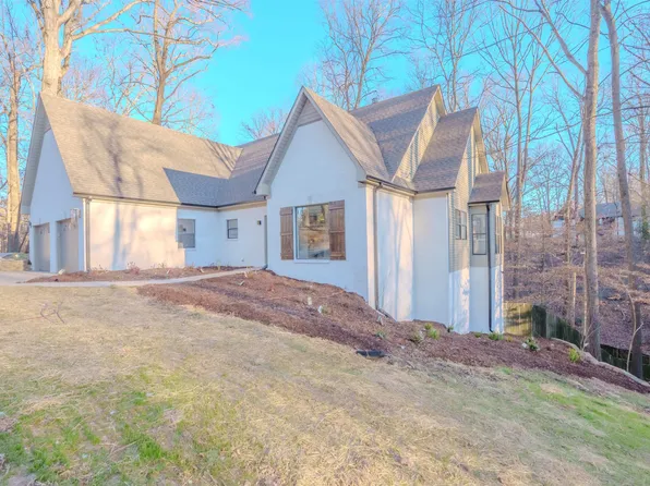 103 Coves Ct, Florence, AL 35634