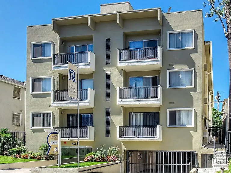423 South Hoover Street — Photo 5