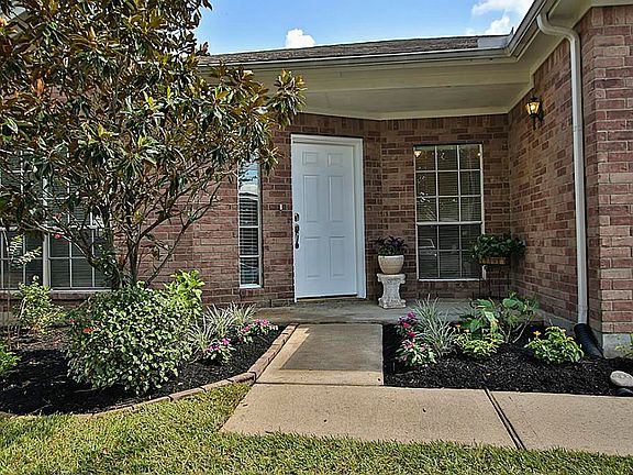 3rd image of 10514 Elm Knoll Ct