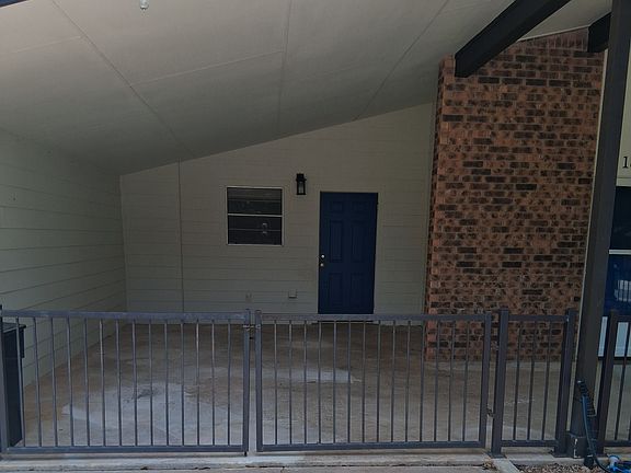 4th image of 1811 Bluebonnet Ln