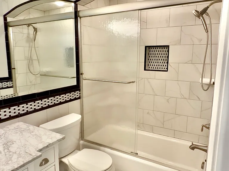 2229 E Chesterton St — Photo 26