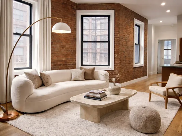 229 East 53rd Street image 1 of 7