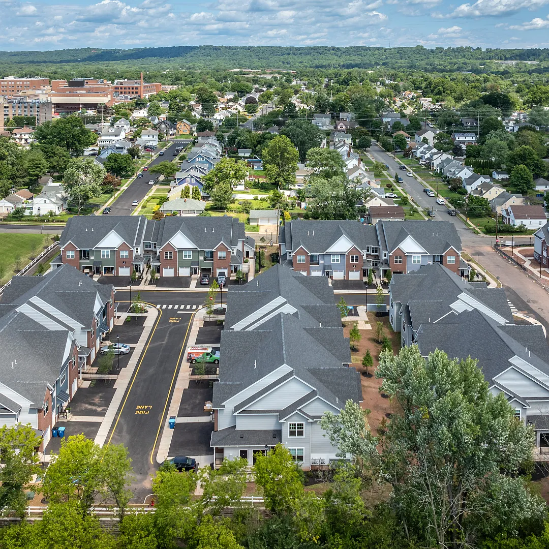 Kirby Village Apartments — Photo 4