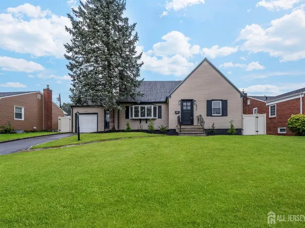 694 Evergreen Pkwy, Union, NJ 07083