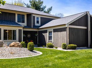 2786 Walden Woods Blvd, Jackson, MI 49201