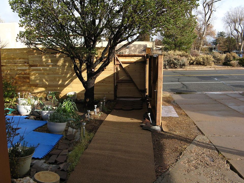 1st image of 304B Alta Vista St Unit B