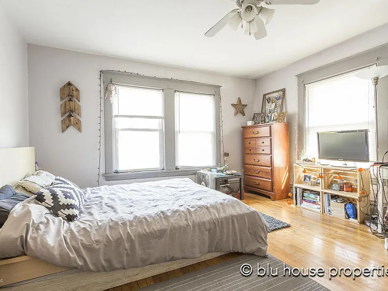 1238 Wealthy St SE #2 — Photo 3