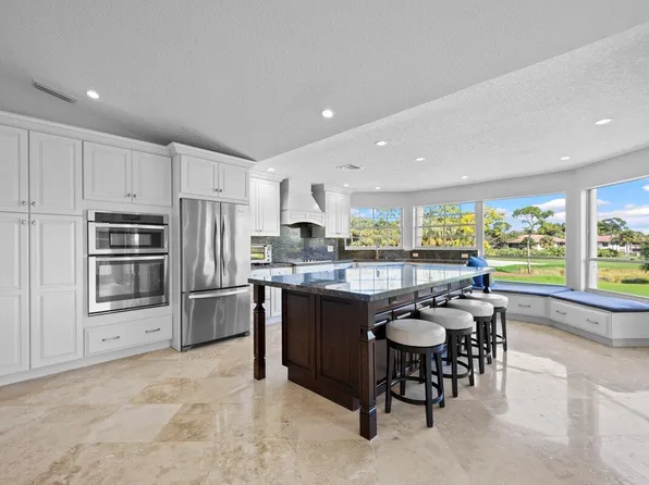 213 Legendary Circle #213, Palm Beach Gardens, FL 33418