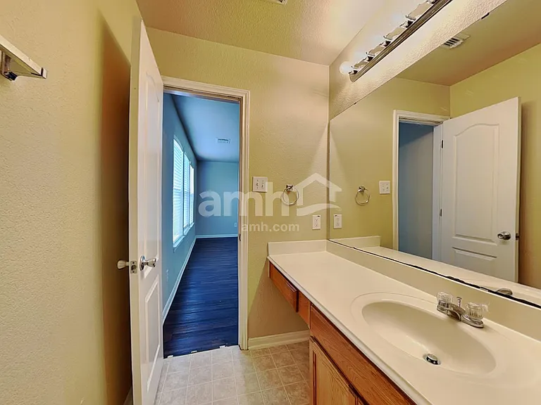 3743 Jewel Point Dr — Photo 16