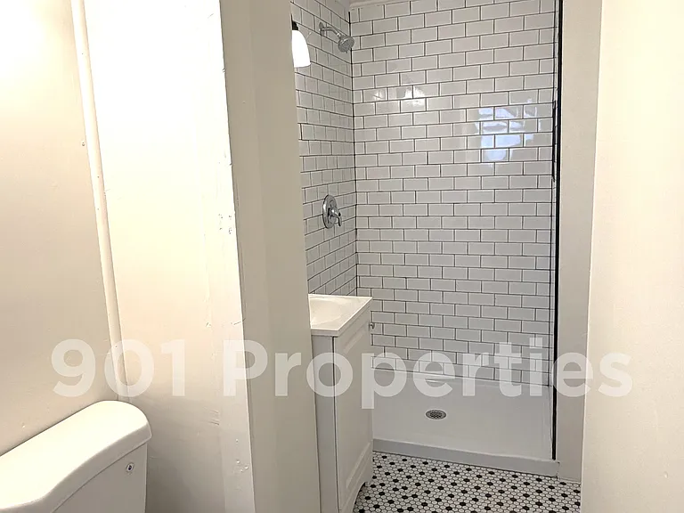 2108 Jefferson Ave #101 — Photo 5
