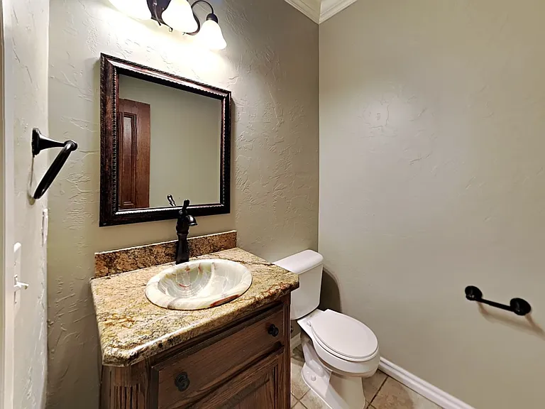 605 Knights Bridge Rd — Photo 19