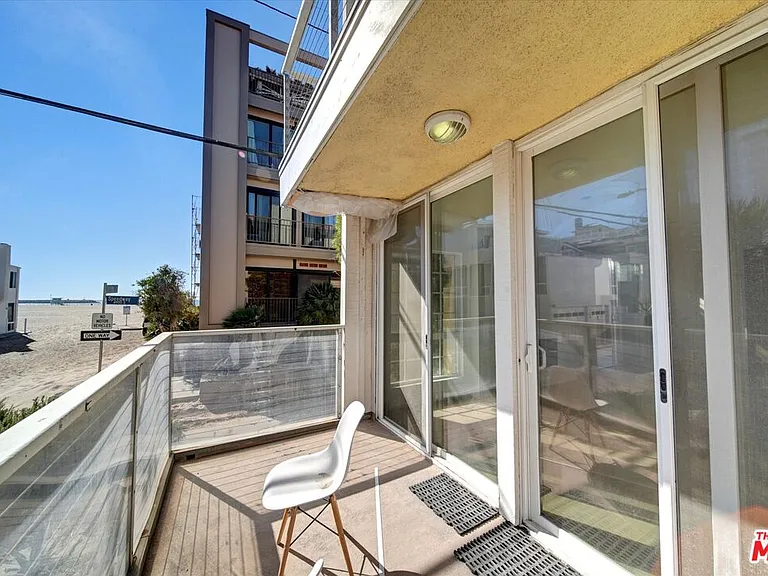 15 Spinnaker St #101 — Photo 29