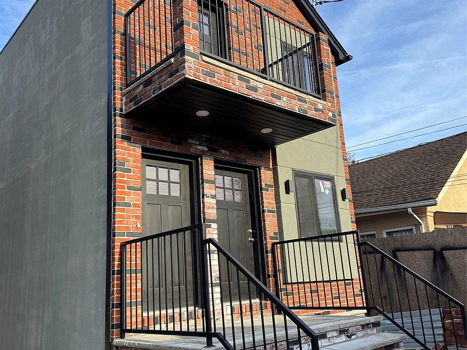 1st image of 121-11 195th Street