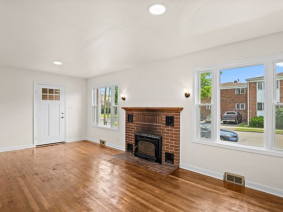 2nd image of 14 Broome St