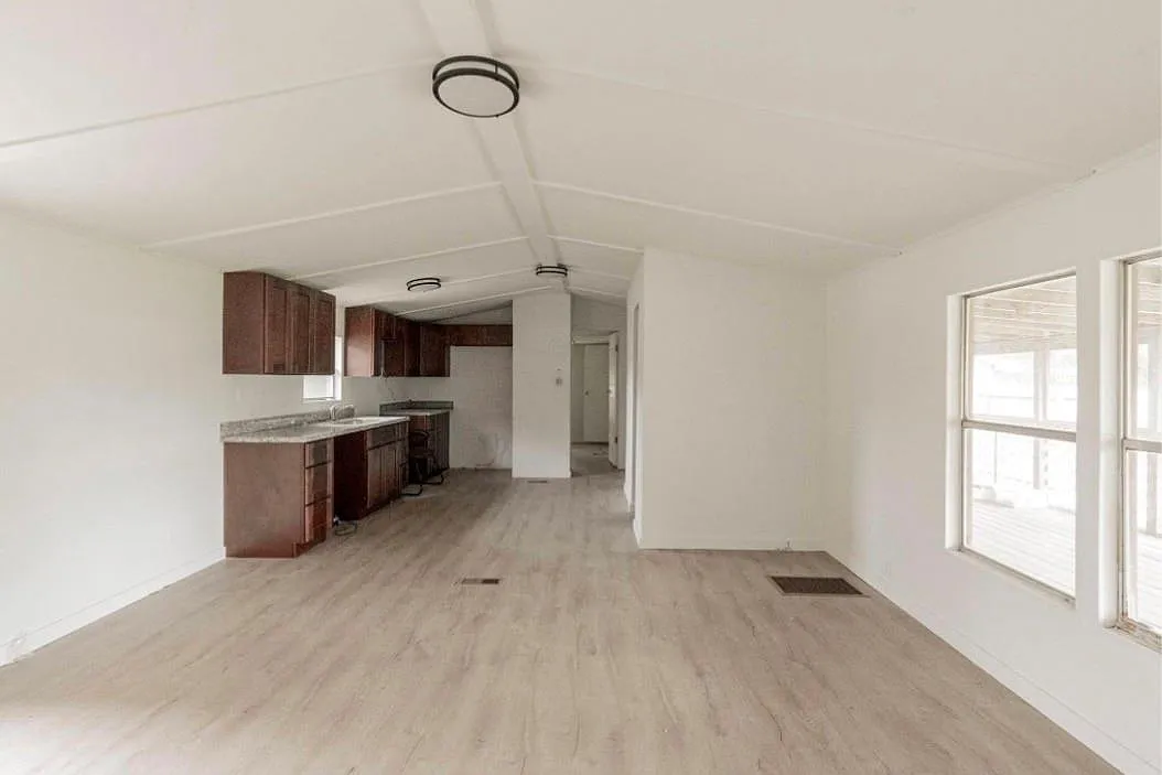 3 bed, 2.0 bath, $1,750 — Photo 4