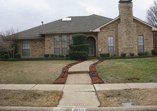 1st image of 2210 Bluebonnet Dr