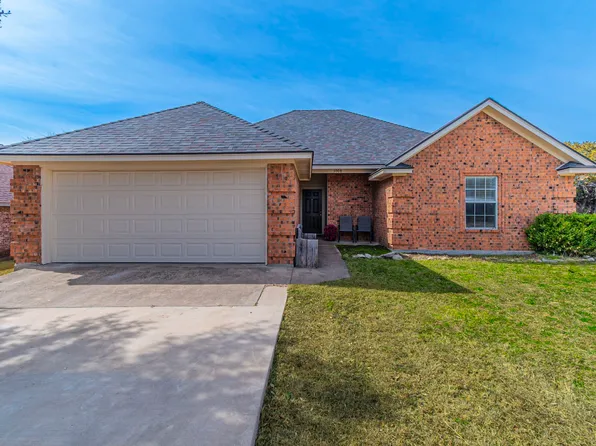 5008 Guadalupe Ct, Granbury, TX 76048