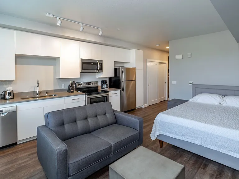 Marina Crossing Apartments — Photo 14