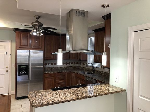 3rd image of 89 Pearl St APT 1