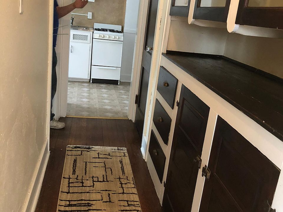 2nd image of 136 Glen Ave APT 302