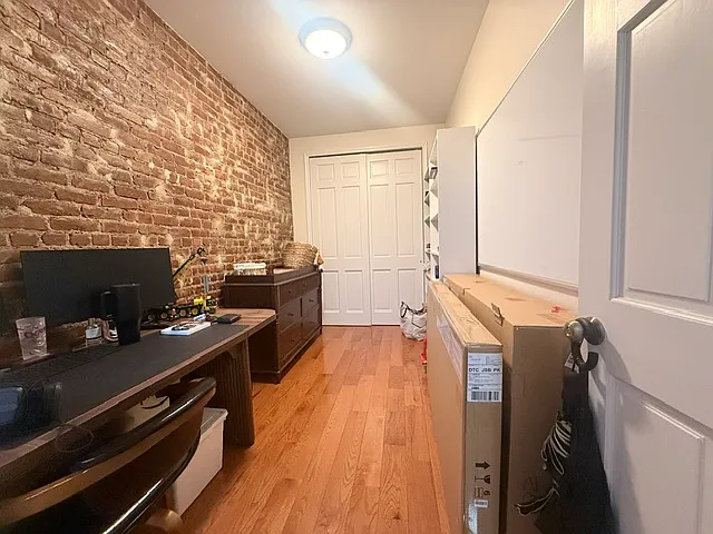 25-43 38th St #3R — Photo 7