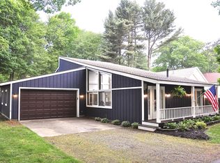 3539 Hollywood Dr, Holland, MI 49424