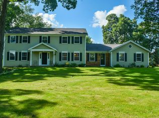 8N606 Pasec Pl, Elgin, IL 60124