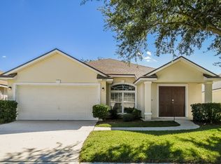 8422 Stelling Dr S, Jacksonville, FL 32244