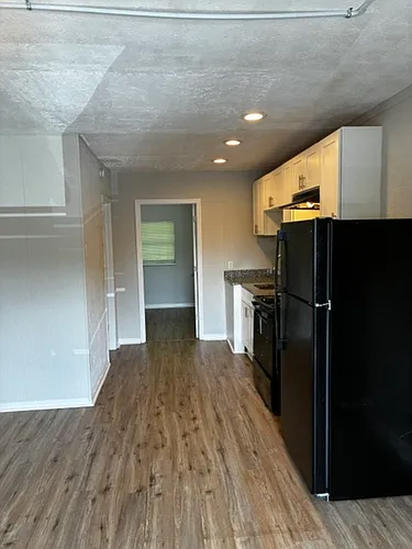 2150 Inwood Ter #8 Photo 1