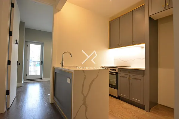 Rented by Yaffa Realty LLC | media 24