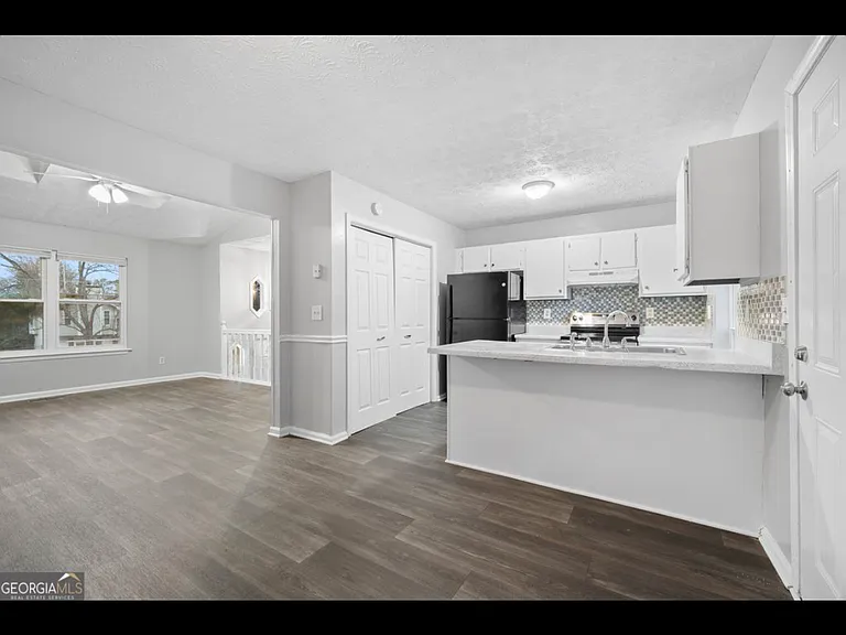 6155 Pointer Way — Photo 4