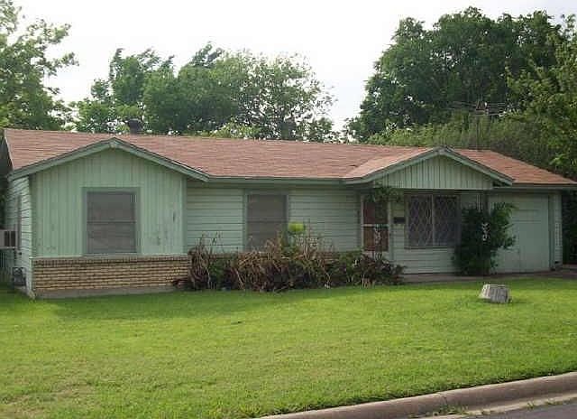 1st image of 3741 Earle Dr