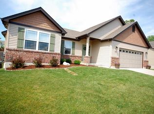 1243 Peaceful Valley Dr, Dardenne Prairie, MO 63368