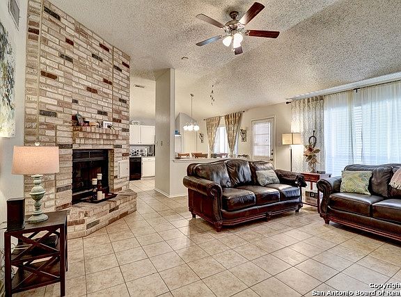 5th image of 2502 Mud Lake Dr