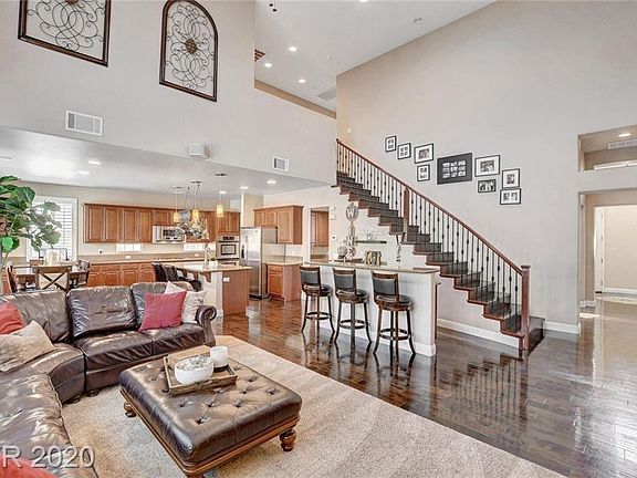5th image of 897 Armandito Dr