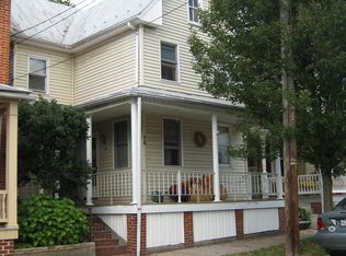 18 N Water St, Spring Grove, PA 17362