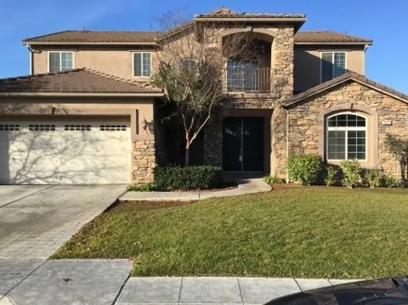5771 N Torrey Pines Ave, Fresno, CA 93723