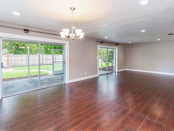 5th image of 2241 Gillis Ct